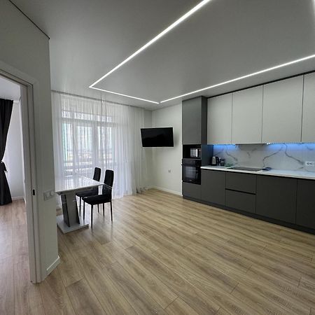Апартаменти З Виглядом На Місто Lviv Exterior photo